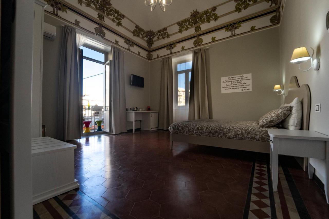 Gli Specchi Di Archimede Bed & Breakfast Syracuse Bagian luar foto