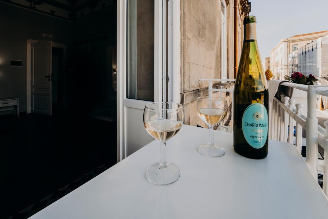 Gli Specchi Di Archimede Bed & Breakfast Syracuse Bagian luar foto