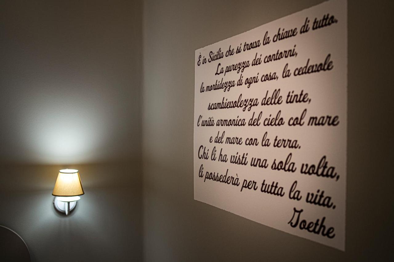 Gli Specchi Di Archimede Bed & Breakfast Syracuse Bagian luar foto