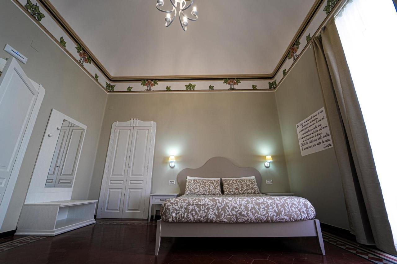 Gli Specchi Di Archimede Bed & Breakfast Syracuse Bagian luar foto
