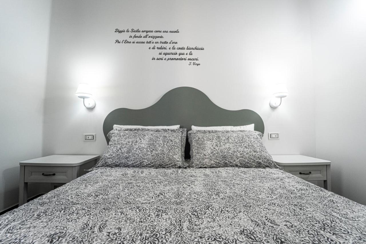 Gli Specchi Di Archimede Bed & Breakfast Syracuse Bagian luar foto